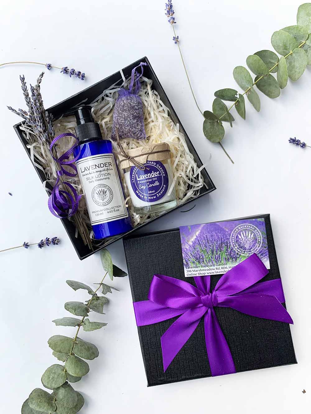 Lavender Aroma Gift Box featuring body lotion and soy candles scented by lavender essential oil, lavender bag and mini dried lavender bouquet from NZ lavender farm